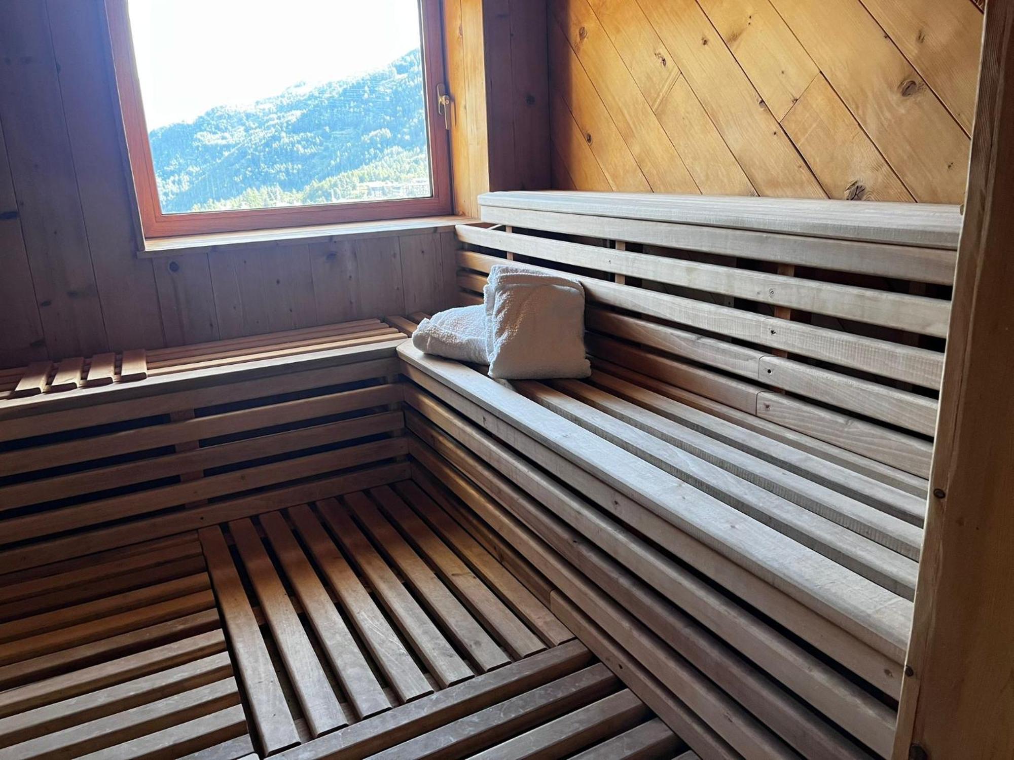 Hotel Holiday Debili Oulx Exterior foto